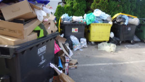 Neurejeno stanje ob praznjenju posod na dan 12.7.2019